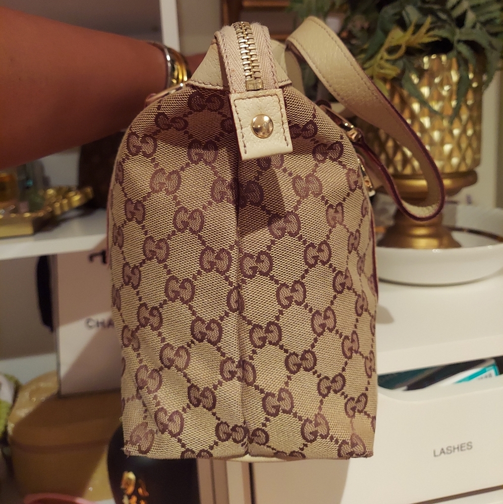 Vintage Gucci GG Canvas Abbey Medium Shoulder Bag - Picture 9 of 16